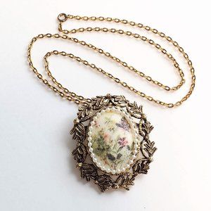 Vintage Sugar Egg Cameo Brooch Pendant Necklace